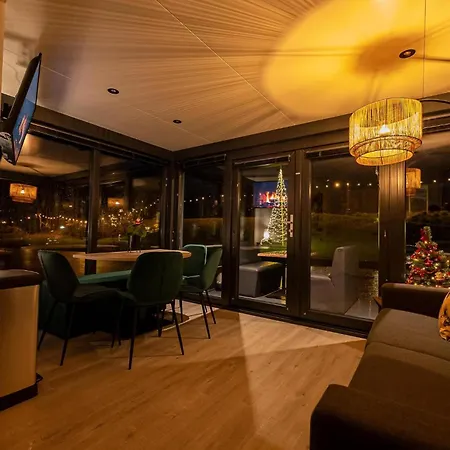 Houseboat Marina Mookerplas Met Dakterras | 4 - 6 Personen *