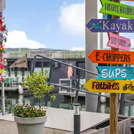 Houseboat Marina Mookerplas Met Dakterras | 4 - 6 Personen