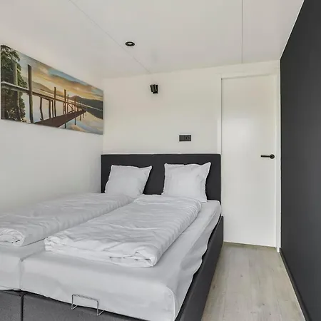 Houseboat Marina Mookerplas Met Dakterras | 4 - 6 Personen Hébergement de vacances *