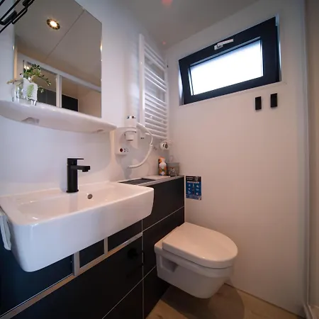 Houseboat Marina Mookerplas Met Dakterras | 4 - 6 Personen *