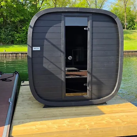 Houseboat Marina Mookerplas Met Dakterras | 4 - 6 Personen * Middelaar