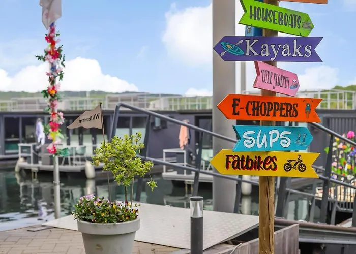 Houseboats Mookerplas Met Dakterras